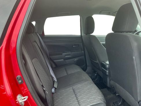 Used 2024 Mitsubishi Outlander Sport LE AWD/4WD image 23