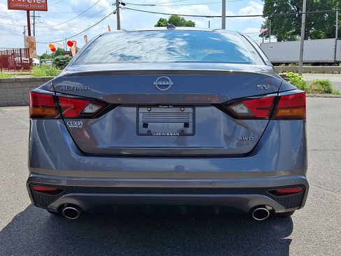 Certified 2024 Nissan Altima 2.5 SV w/ SV Premium Package AWD/4WD image 6