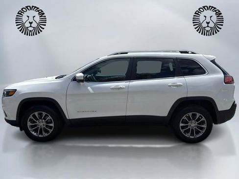 Used 2019 Jeep Cherokee Latitude Plus w/ Cold Weather Group AWD/4WD image 8