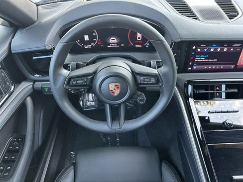 Certified 2025 Porsche Panamera 4 AWD/4WD image 15