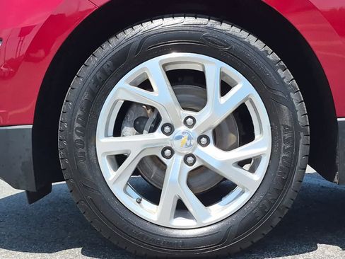 Used 2018 Chevrolet Equinox LT w/ Sun & Infotainment Package AWD/4WD image 6