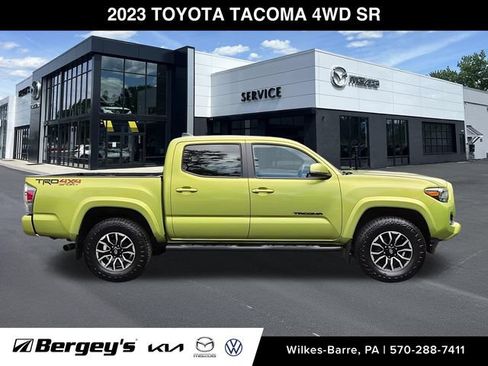 Used 2023 Toyota Tacoma TRD Sport w/ Black Out Package (TMS) AWD/4WD image 6