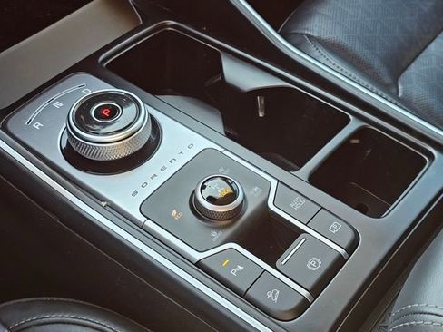 Certified 2023 Kia Sorento EX image 36