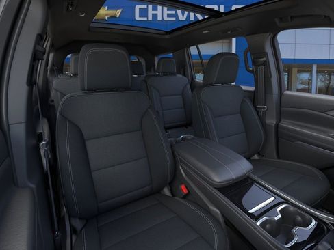 New 2026 Chevrolet Traverse LT w/ Sun and Wheel Package FWD image 16