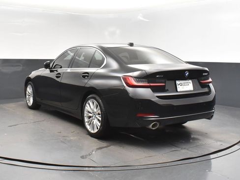 Used 2023 BMW 330i xDrive Sedan w/ Driving Assistance Package image 5