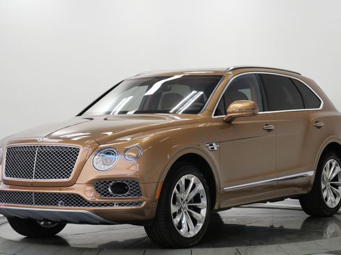 Used 2017 Bentley Bentayga AWD/4WD image 5