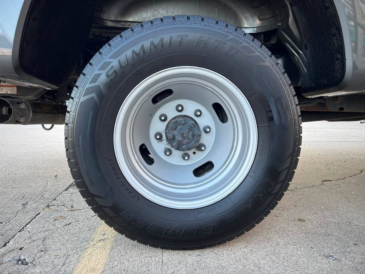 Used 2023 Ford F350 XL AWD/4WD image 28