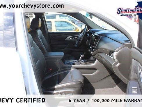 Certified 2022 Chevrolet Traverse LT image 18