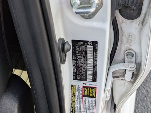 Used 2023 Toyota Camry SE FWD image 13