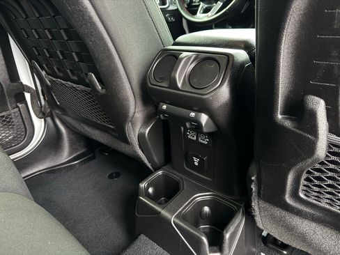 Used 2022 Jeep Gladiator Rubicon image 33