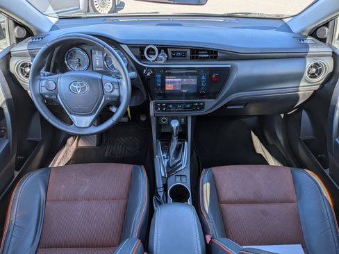 Used 2019 Toyota Corolla L image 14