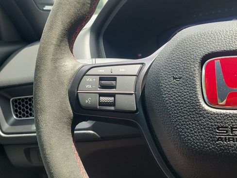Used 2023 Honda Civic Type R image 17