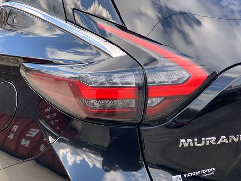 Used 2022 Nissan Murano S image 35