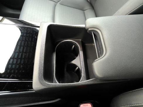 Used 2023 Toyota bZ4X Limited image 47