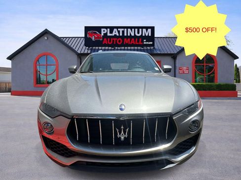 Used 2018 Maserati Levante AWD/4WD image 3