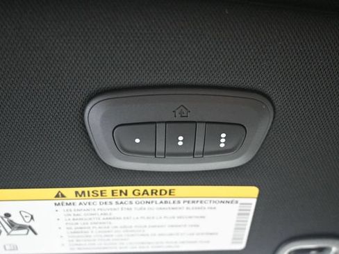 New 2027 Chrysler Pacifica Limited AWD/4WD image 24