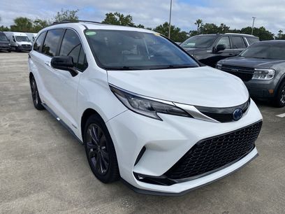 Used 2021 Toyota Sienna XSE
