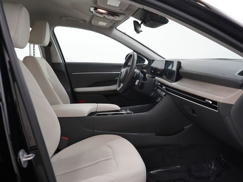 Certified 2025 Hyundai Sonata SEL FWD image 11