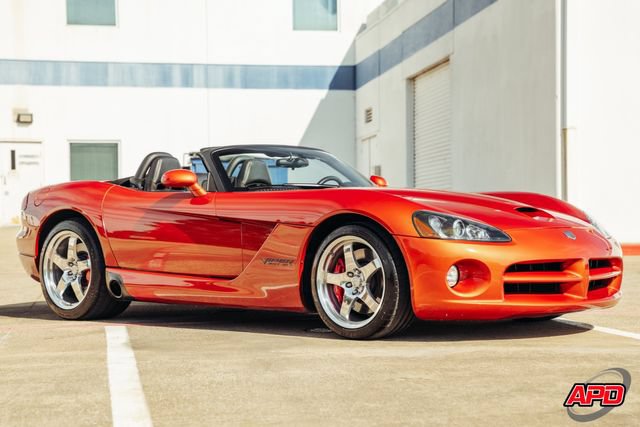 Used 2005 Dodge Viper SRT-10 w/ Copperhead Edition Group RWD image 5