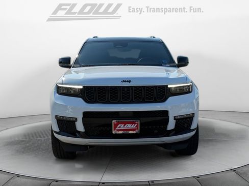 Used 2023 Jeep Grand Cherokee L Summit AWD/4WD image 3