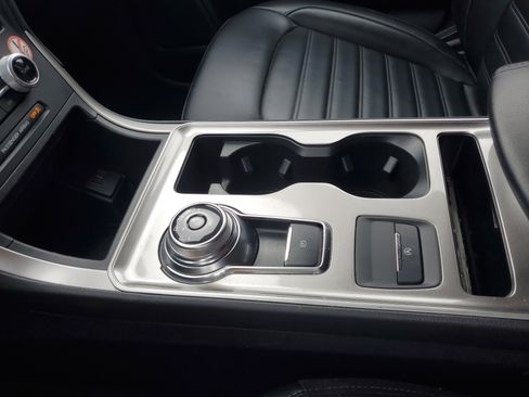 Used 2023 Ford Edge SEL image 30