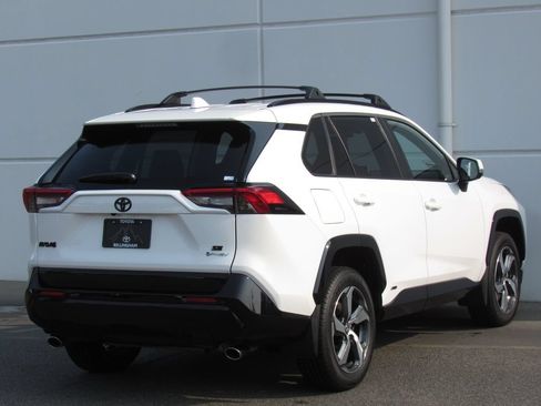 Certified 2025 Toyota RAV4 SE w/ Weather & Moonroof Package AWD/4WD image 6