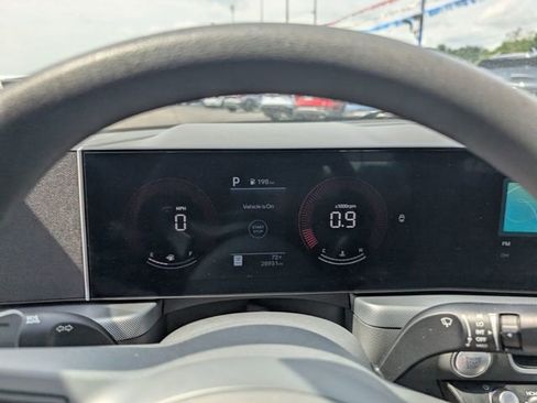 Used 2025 Hyundai Sonata SEL FWD image 19