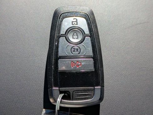 New 2025 Ford Ranger Lariat w/ Black Appearance Package image 29