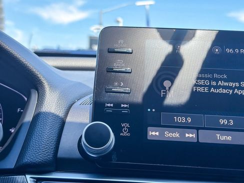 Used 2019 Honda Accord Sport image 25