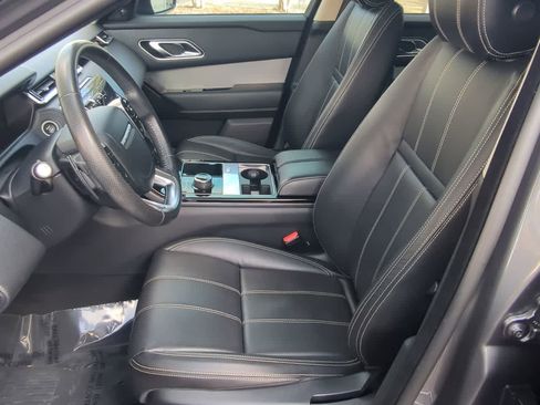 Used 2019 Land Rover Range Rover Velar S image 16