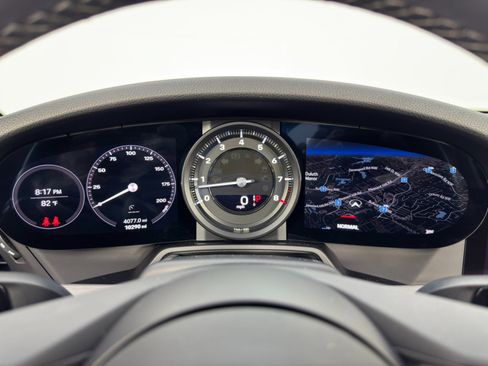 Used 2022 Porsche 911 Targa 4S w/ Premium Package image 19