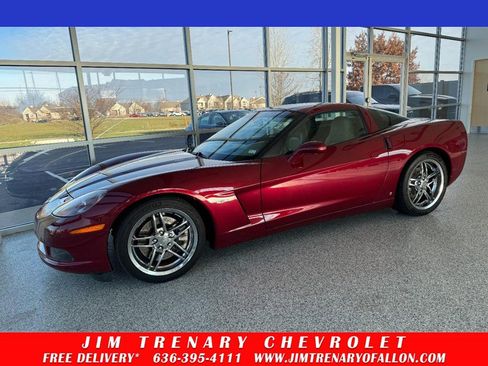 Used 2007 Chevrolet Corvette Coupe w/ Preferred Equipment Group image 1