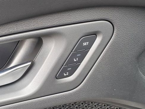 Certified 2023 Nissan Ariya FWD image 20