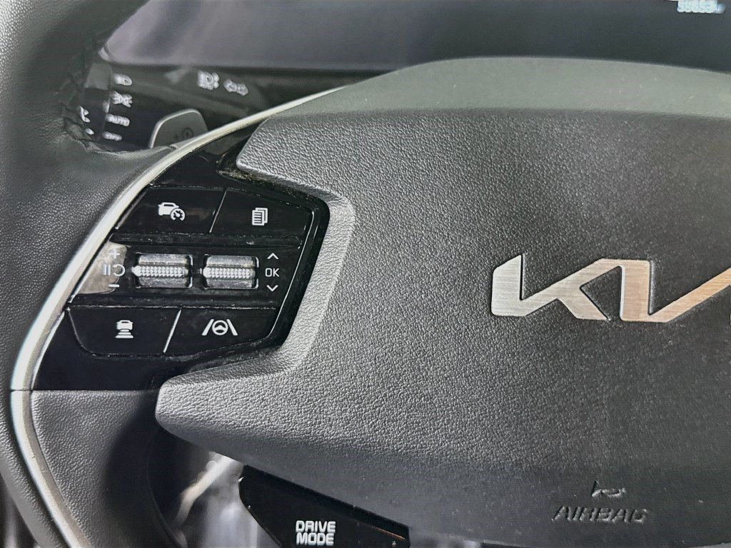 Used 2023 Kia Niro Wind FWD image 13
