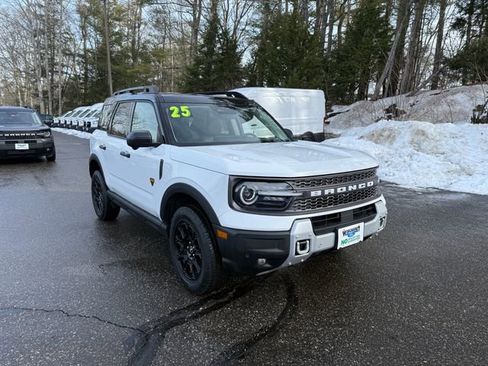 Certified 2025 Ford Bronco Sport Badlands image 21