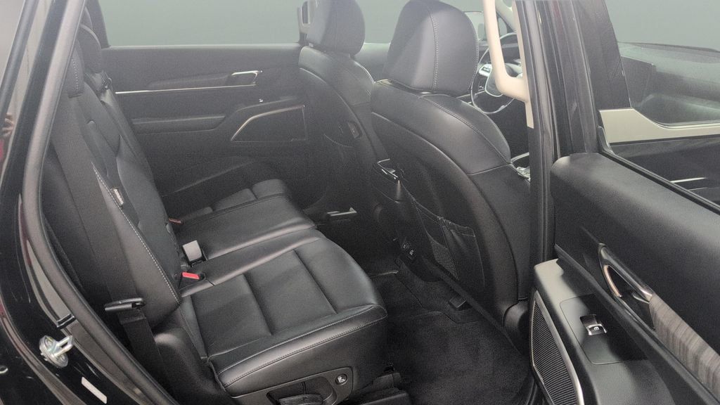 Used 2024 Kia Telluride EX X-Line AWD/4WD image 23