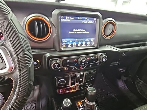 Used 2022 Jeep Gladiator Mojave w/ Trailer Tow Package image 13