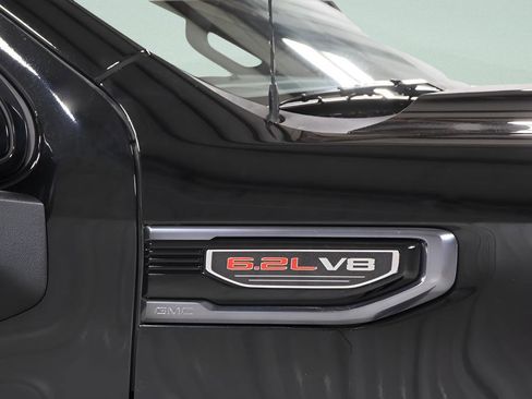 Used 2024 GMC Sierra 1500 AT4 w/ AT4 Preferred Package image 19