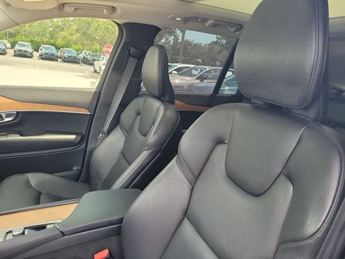 Used 2023 Volvo XC90 B6 Plus w/ Protection Package Premier AWD/4WD image 19