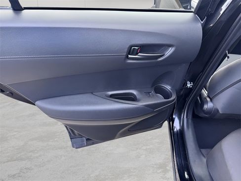 Used 2023 Toyota Corolla Cross LE image 12