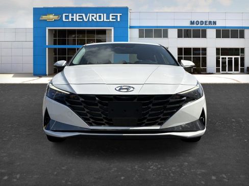 Used 2023 Hyundai Elantra Limited image 7