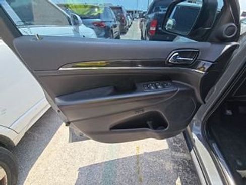 Used 2021 Jeep Grand Cherokee Trailhawk w/ Trailhawk Luxury Group AWD/4WD image 5