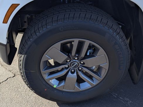 New 2026 Nissan Frontier SV image 7