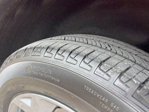 Certified 2024 Ford Escape ST-Line w/ Tech Pack #1 image 25