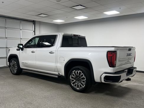 Used 2023 GMC Sierra 1500 Denali Ultimate image 9