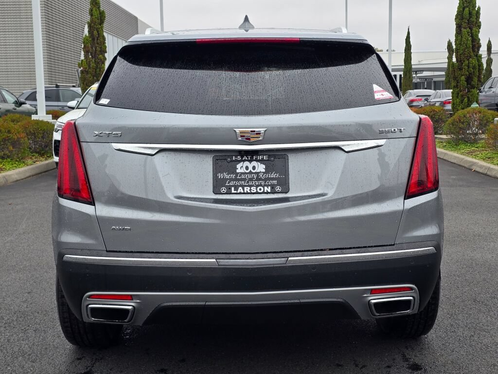 Used 2023 Cadillac XT5 Premium Luxury w/ Technology Package AWD/4WD image 5