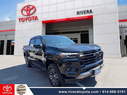 Used 2024 Chevrolet Colorado Z71 w/ Z71 Convenience Package 2 AWD/4WD image 2