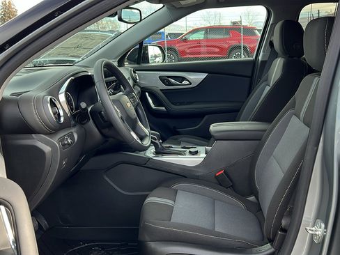 New 2025 Chevrolet Blazer LT w/ Convenience Package image 29