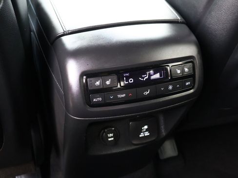 Used 2024 Hyundai Palisade Calligraphy image 12