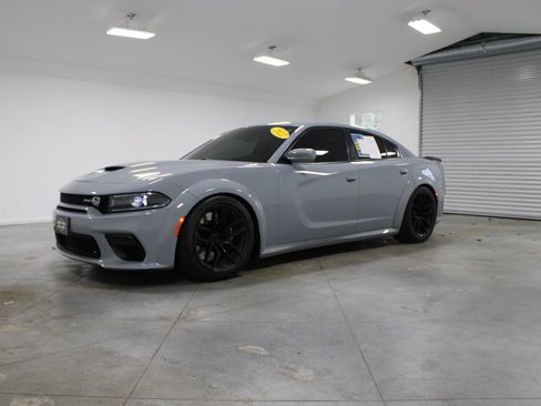 Used 2022 Dodge Charger Scat Pack image 4